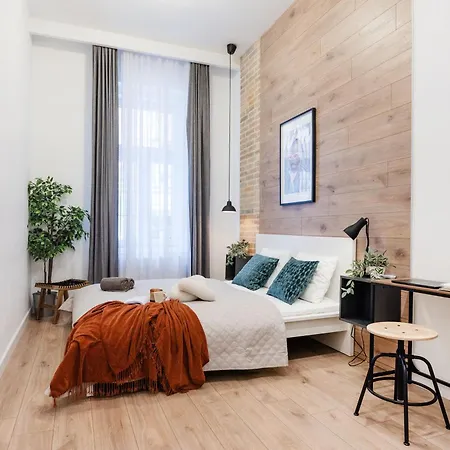 Chic Urban Retreat- Near Opera & Basilica * Budapest