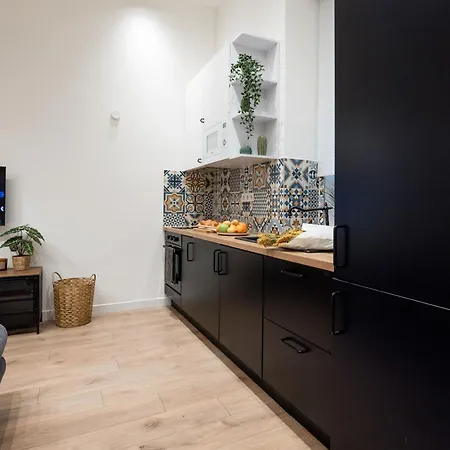 Chic Urban Retreat- Near Opera & Basilica Budapest