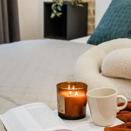 アパート Chic Urban Retreat- Near Opera & Basilica *